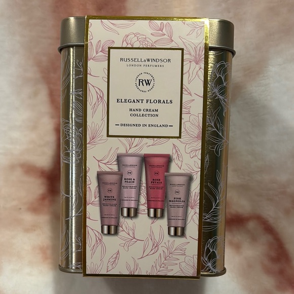 Russell & Windsor London Elegant Florals Hand Cream Collection NWT 4x1.01oz - Picture 2 of 16